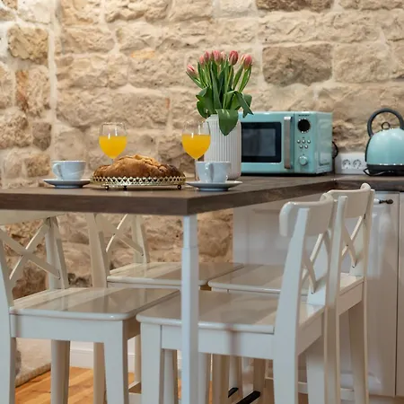 Nyaraló Manero Trogir